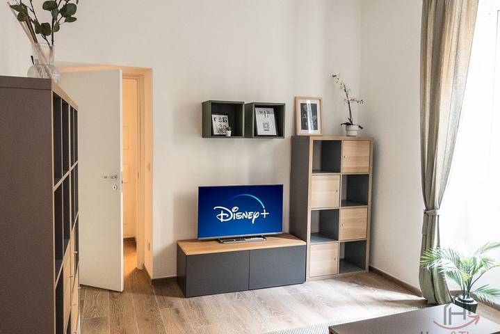 Appartamento intero, [Prince Suite] Treni 4min • A/C • Hiperwifi in Genova (Città), Genoa
