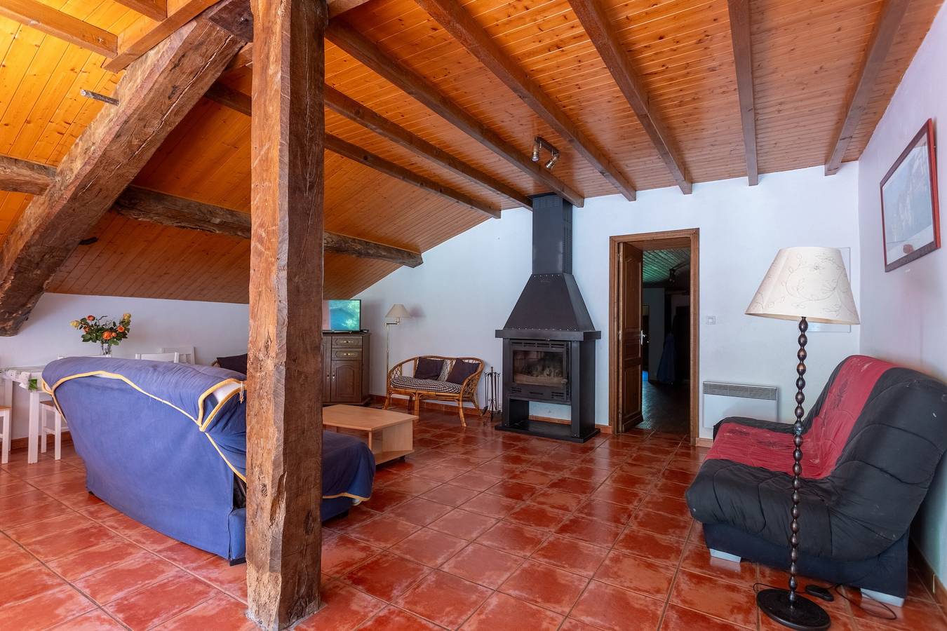 Ganze Wohnung, 150 m² große ebenerdige Wohnung mit Bergblick, privater Terrasse und Wlan in Estérençuby, Bayonne und Umgebung