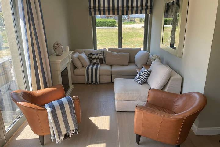Ganze Wohnung, Halla Re-04 - Die Remise Halla Re-04 – ländliche Luxusferienwohnung mit Terrasse in Stolpe auf Usedom, Usedom