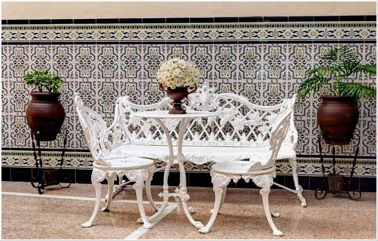 Maison d’hôte, avec Balcon ainsi que Terrasse et Jardin