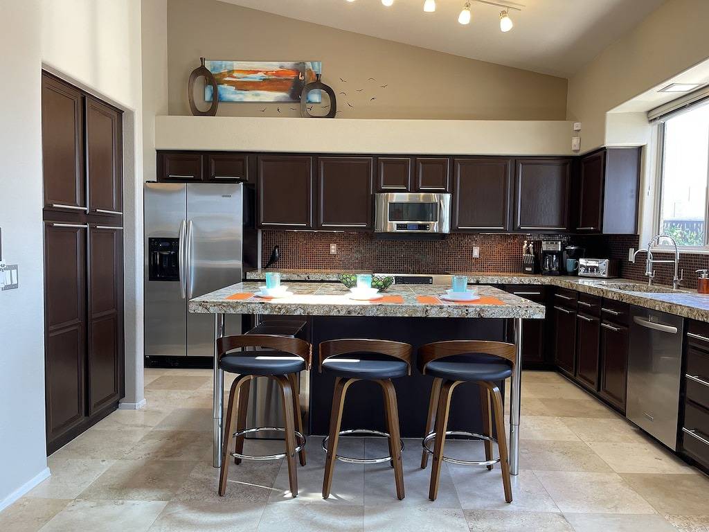 Luxury Lakeside Home! Private Pool, Dock, Outdoor Kitchen, & Private Courtyard! in Glendale, Maricopa County