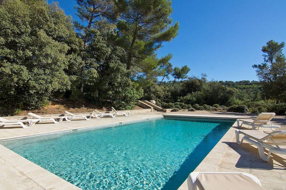 Maravillosa casa de vacaciones privada con piscina privada, Wifi, Tv, terraza y mascotas permitida in Grambois, Parque natural regional del Luberon