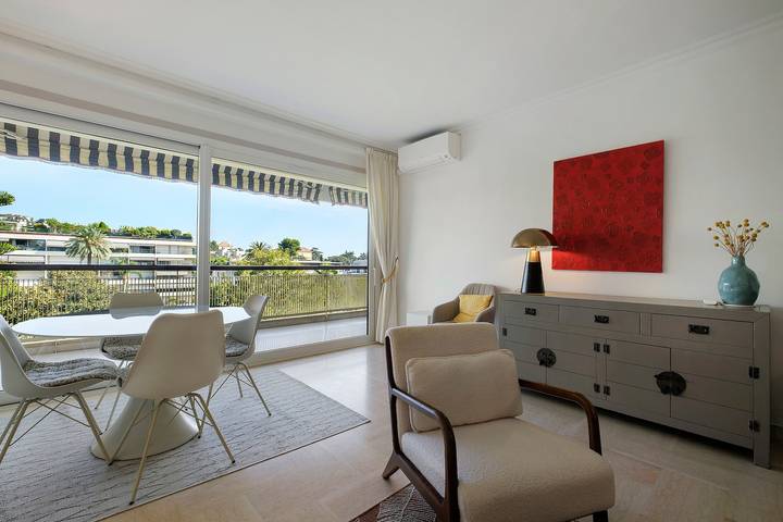 Hel lägenhet, Apartment '3 Pièces Cannes' with Shared Terrace, Wi-Fi and Air Conditioning in Cannes, Medelhavskusten (Frankrike)