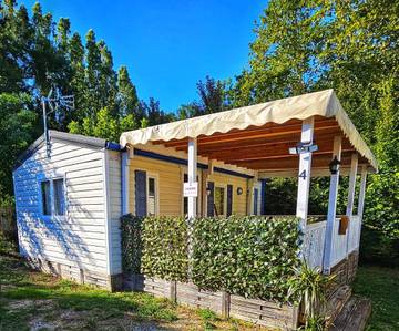Gîte pour 6 personnes, avec terrasse, animaux acceptés à Lougratte