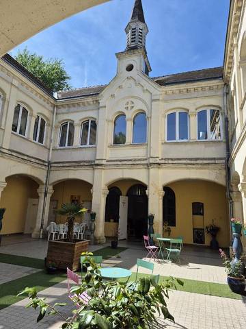 Hôtel pour 2 personnes, avec terrasse et jacuzzi à Roucy