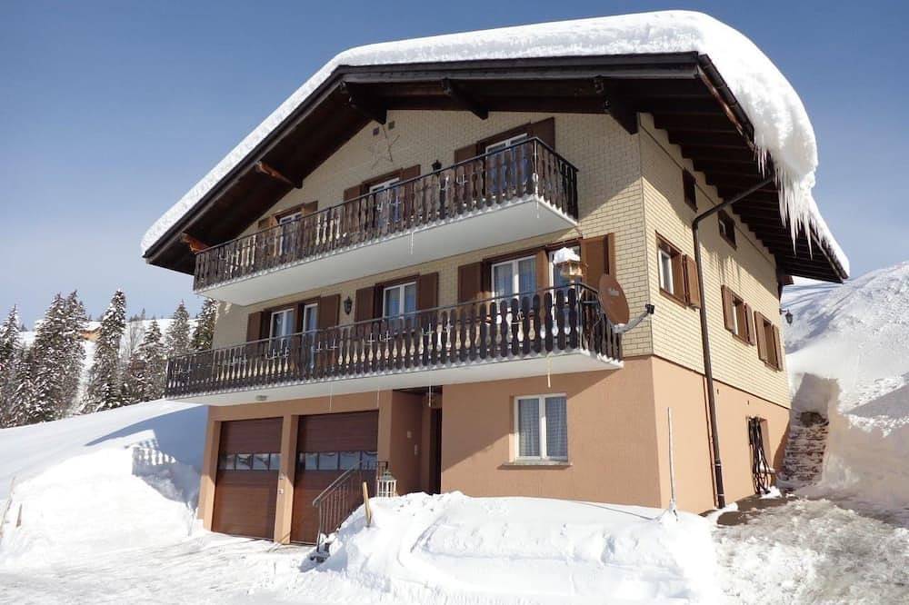 Apartamento entero, Bauernhof obere Fraumatt by Interhome in Schwyz