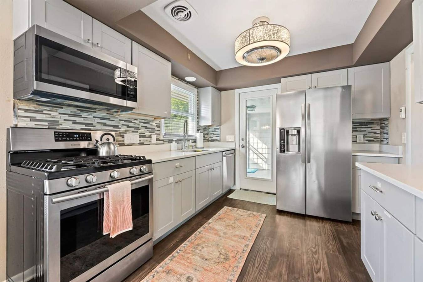 Brew City | Game Room | Fenced Yard | Sleeps 13! in Wauwatosa (Wisconsin), Condado de Milwaukee