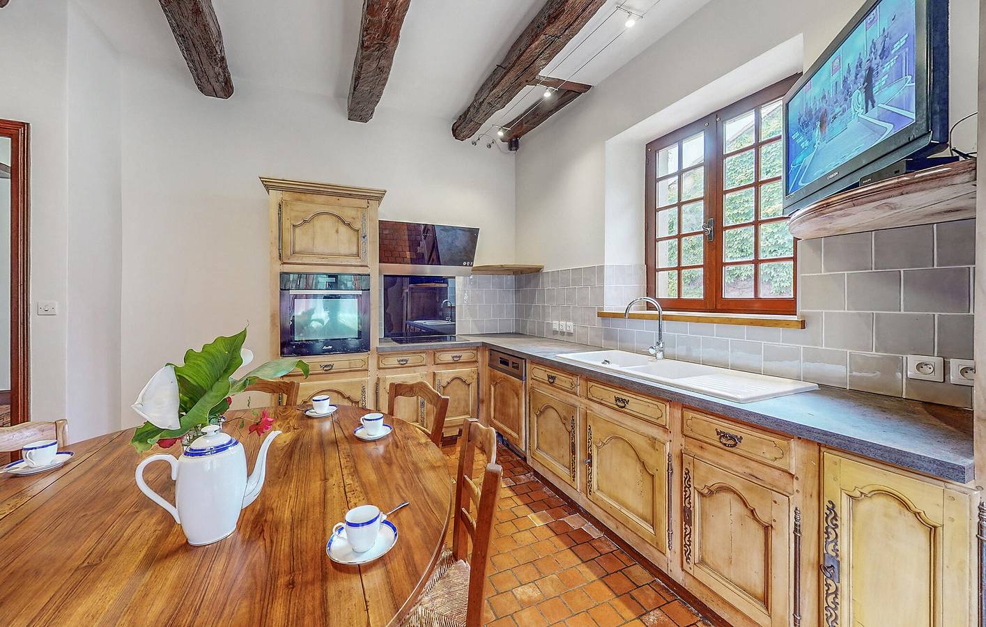 Appartement confortable avec piscine et TV à 1,5 km de Couhé in Couhé, Vienne (France)