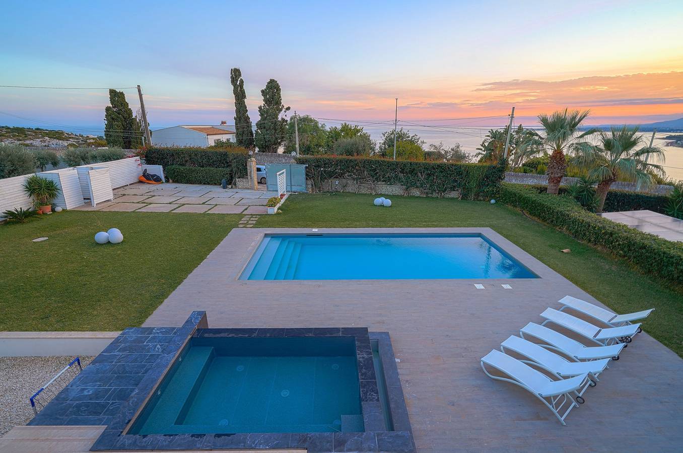 Villa Opulentia mit Pool und Meerblick in Plemmirio, Syrakus