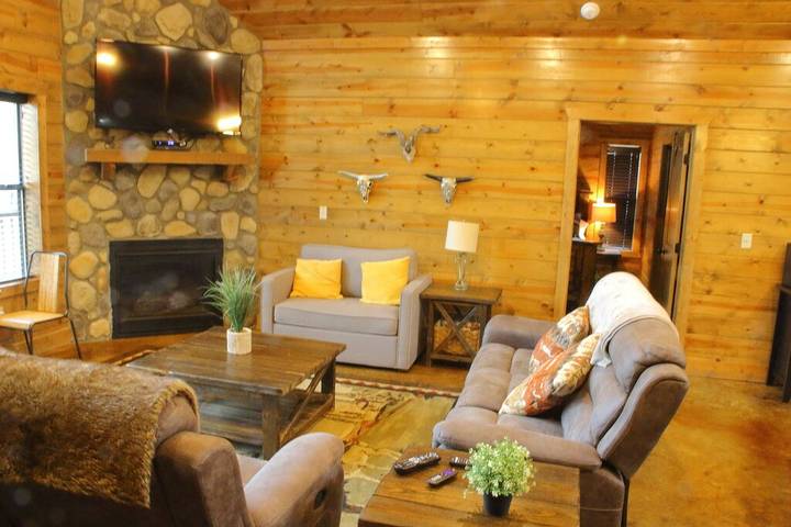 Vacation house for 15 people, with hot tub, with pets in Hochatown