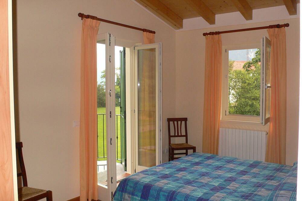 Ganze Wohnung, Wohnung in Idro mit Pool und Garten in Idro, Gardasee-Berge