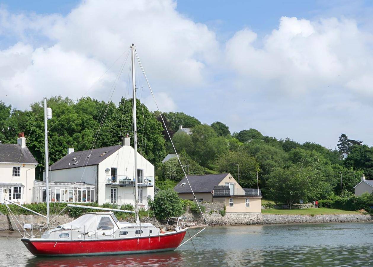 Entire apartment, Apartment with Sea View in Menai Bridge, Snowdonia