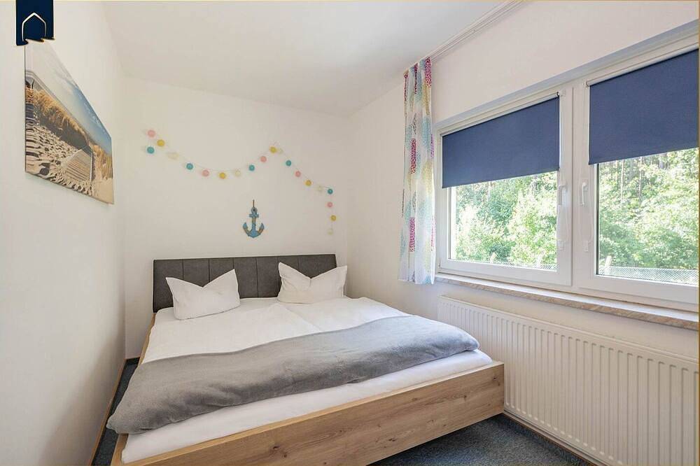 Ganze Wohnung, Dhh Emil - Gemütliche Ferienwohnung im Grünen, mit Sauna und Garten in Garz, Usedom