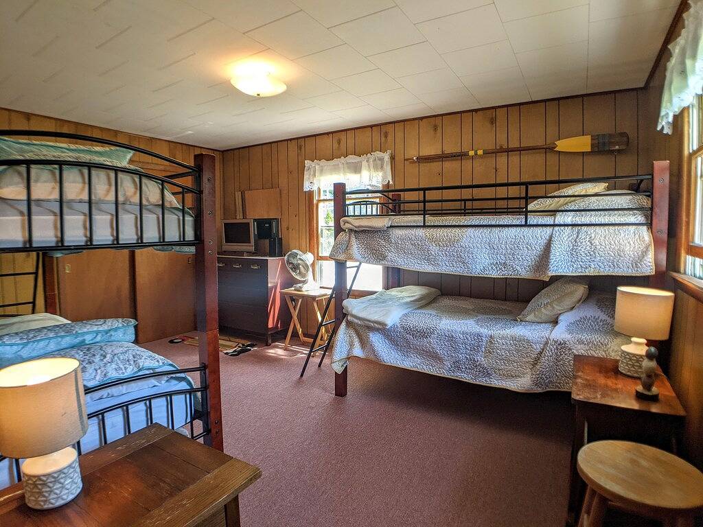 Endless Summer Cottage in Gilford, Lake Winnipesaukee