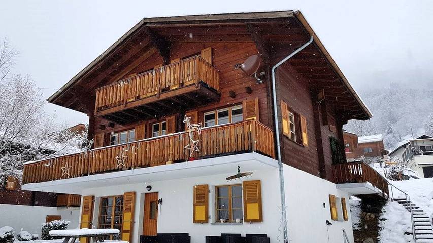 Chalet voor 4 personen, met tuin en terras in Fiesch