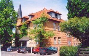Hotel, mit Terrasse und Garten in Helmstedt