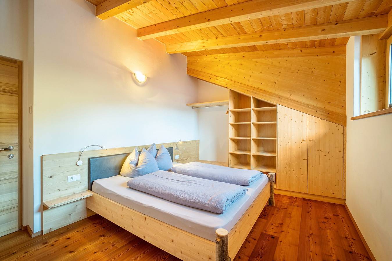 Ganze Wohnung, Ferienwohnung 'Kreuzplonhof Apt Dorfblick' mit Bergblick und privater Infrarotkabine in Lüsen, Dolomiti Superski
