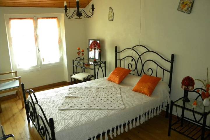 Gîte pour 5 personnes, avec terrasse et jardin dans Fontrieu - 3