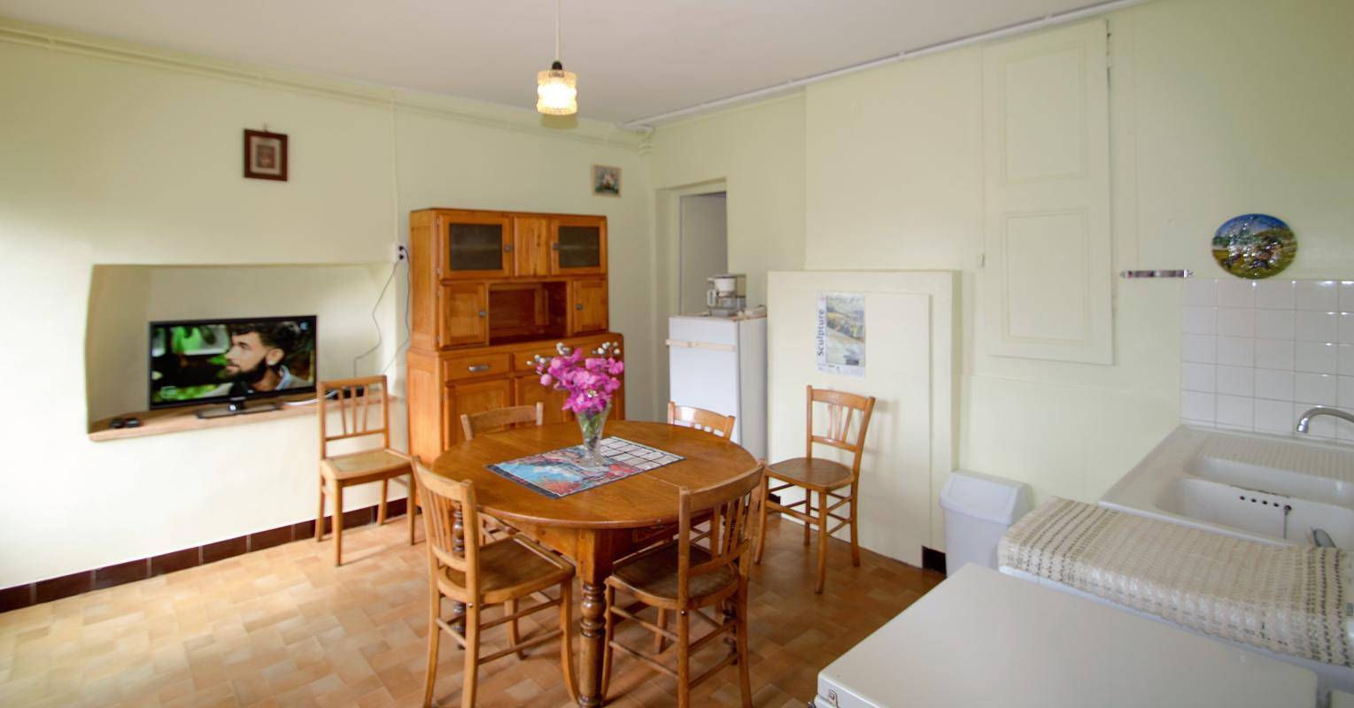 Gîte confortable avec parking, jardin et vue sur la montagne in Saint-Pierre-de-Chartreuse, Isère