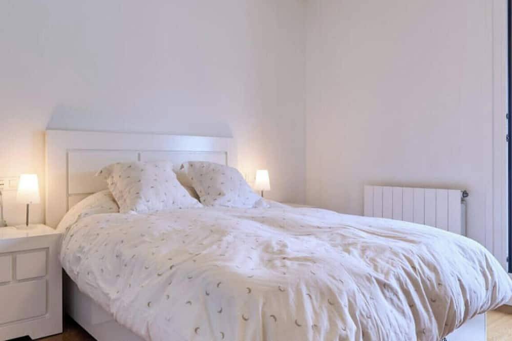 Ganze Wohnung, Family Retreat with Views, Terrace & Parking in Vitoria-Gasteiz, Cordillera Cantábrica
