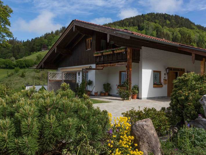 Ferienwohnung für 4 Personen, mit Balkon und Garten in Berchtesgaden