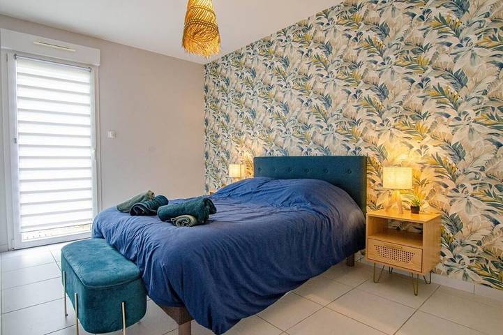 Location de vacances pour 6 personnes, avec Terrasse et Jardin à Bréviandes - 4