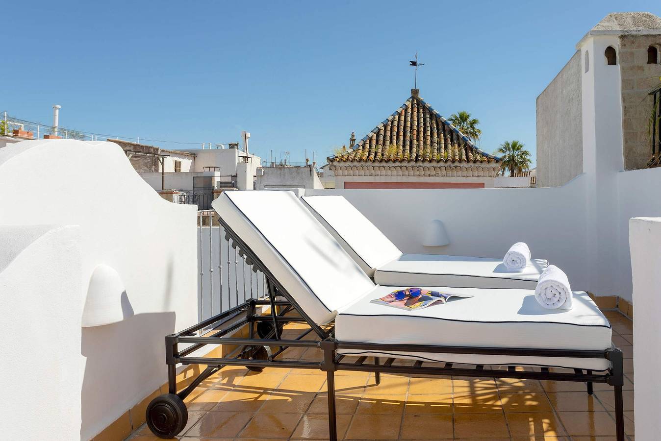 Apartamento entero, Unique Sevillian House with terrace and pool. Casa Pimienta in Casco Antiguo, Sevilla