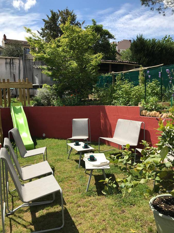 Two-Bedroom Apartment in Oullins, Lyon et ses environs