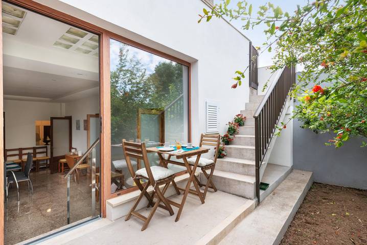 Sa Llimonera - Encantadora casa de pueblo con patio y jardín Wifi Gratis in Son Carrió, San Lorenzo de Cardessar