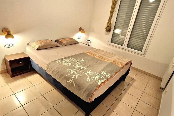 Gîte pour 4 personnes, avec balcon et jardin à Prévessin-Moëns - 4