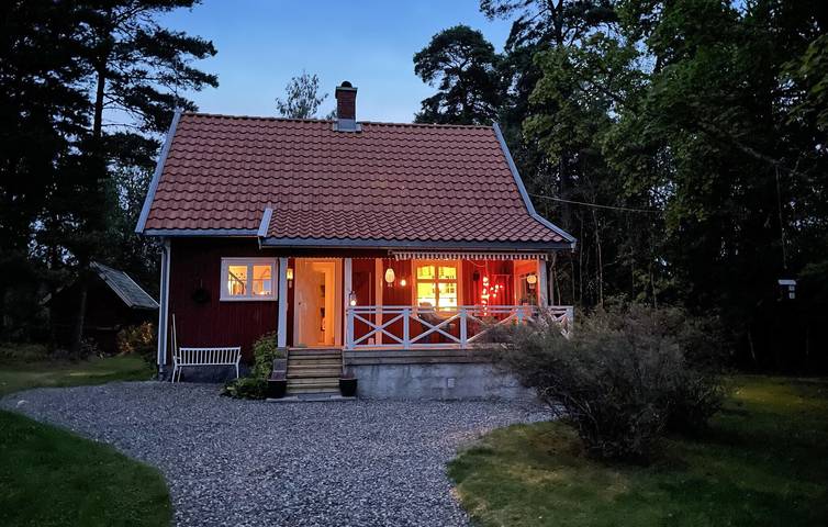 Ferienhaus für 6 Personen, mit Seeblick und Garten sowie Terrasse in Värmland - 4
