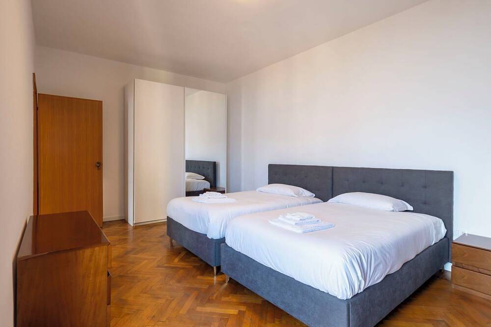 Ganze Wohnung, Angenehme Wohnung für 5 Leute mit W-Lan, Klimaanlage, Tv, Balkon und Haustiere erlaubt in Lovere, Iseosee