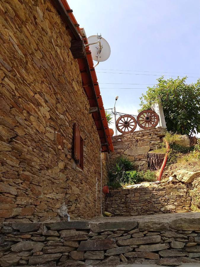 Location de vacances pour 4 personnes, avec vue et jardin, animaux acceptés dans Tabuaço - 2