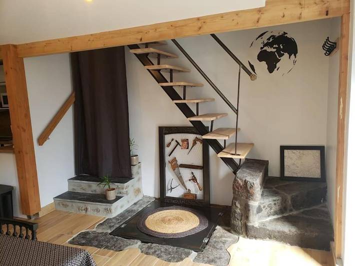 Gîte pour 4 personnes, avec jardin à Velzic
