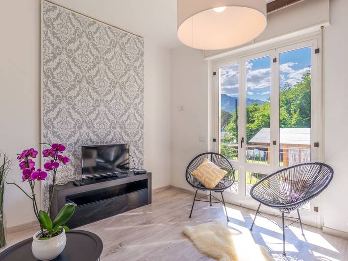 Ferienhaus für 6 Personen, mit Terrasse und Garten in Colico - 2