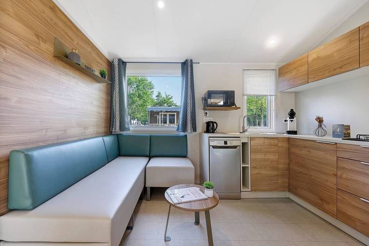 Camping pour 6 personnes, avec bassin pour enfant et jardin, adapté aux familles en Vendée - 4
