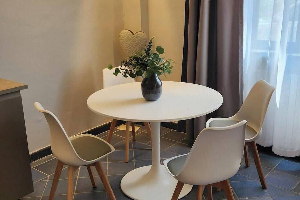 Apartamento entero, Gaia Suites 10 minutes from downtown with private parking in Turín, Provincia de Torino