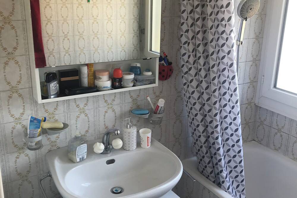Appartamento intero, Apartment Del Sol Lake Geronde, Spacious 3-bedroom apartment in peaceful Sierre in Sierre, Sion - Sierre e dintorni