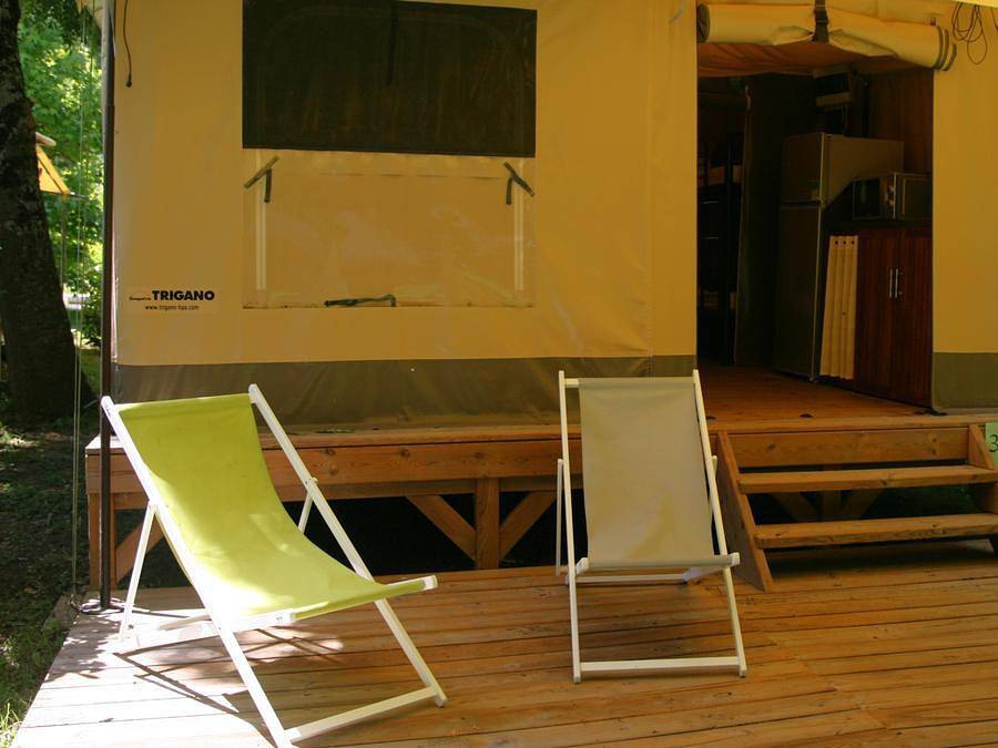 Camping Des Berges Du Gers - Albergue 5 personas - Lodge 2 dormitorios con cocina in Masseube, Gers