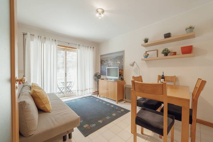 Apartamento entero, Downtown Trindade With Terrace in Santo Ildefonso, Distrito de Porto