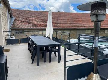 Gîte pour 14 Personnes dans Genouilly, Région de Chalon-sur-Saône, Photo 2