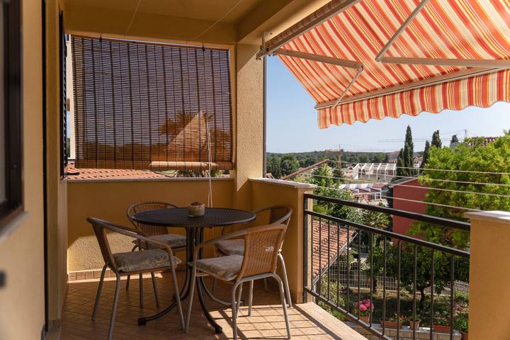 Ferienwohnung für 5 Personen, mit Balkon/Terrasse in Vrsar