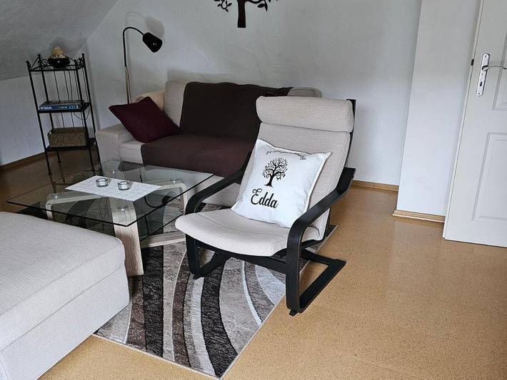 Ferienwohnung für 3 Personen, mit Garten und Ausblick in Ebensfeld