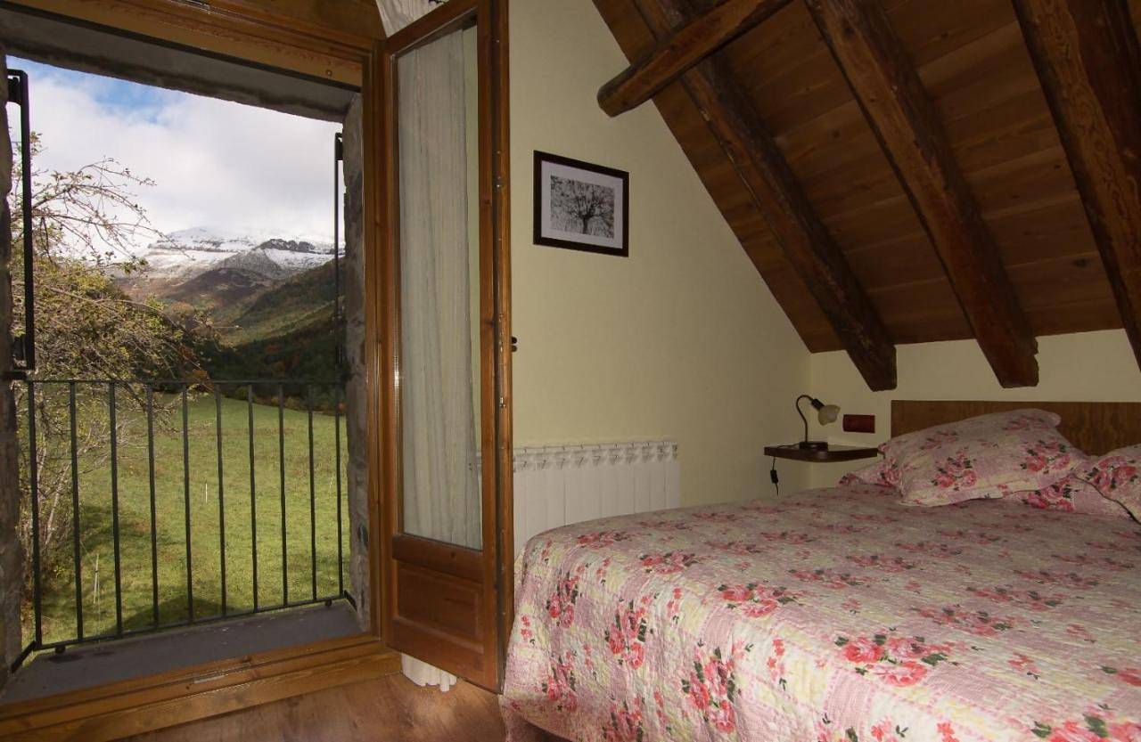 Borda Batista Casa Rural in Valle de Hecho, Pirineo Aragonés