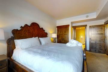 Vacation Apartment for 4 Guests in Steamboat Springs, Routt National Forest, Picture 1