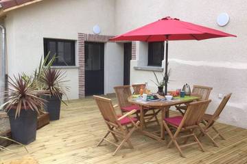 Gîte pour 6 personnes, avec terrasse dans Palais Idéal du Facteur Cheval