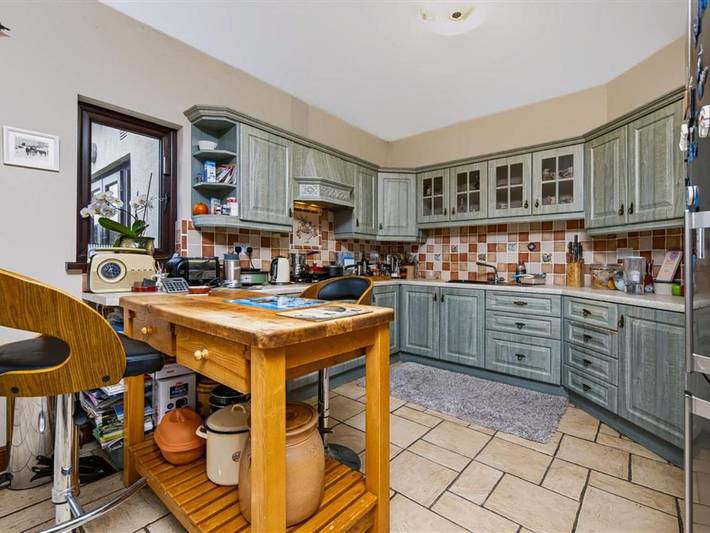 Ferienwohnung für 4 Personen, mit Balkon und Terrasse sowie Sauna und Ausblick in Glarus - 2