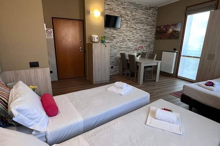 Appartement entier, Bnbook Tommasogrossi Studio in Rho, Province de Milan