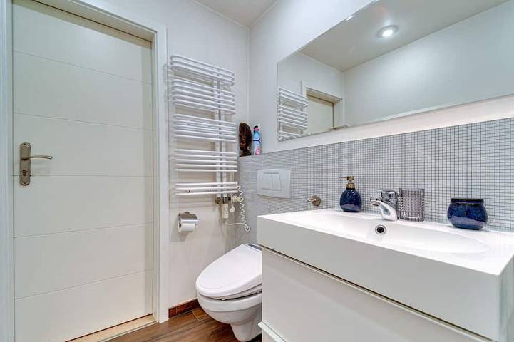 Apartamento entero, W Starym Sadzie in Breslavia, Lower Silesia