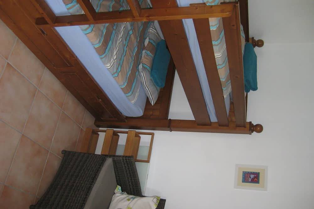 La Truite, de 2 chambres Chalet avec usage exclusif de la piscine, Dordogne in La Chapelle-Aubareil, Périgord Noir